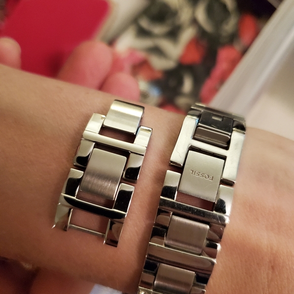 Fossil Watch - Picture 3 of 3